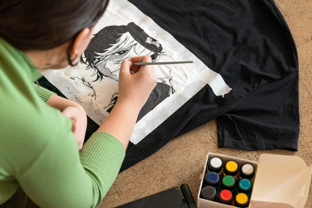 What to Know Before Ordering Custom Apparel
